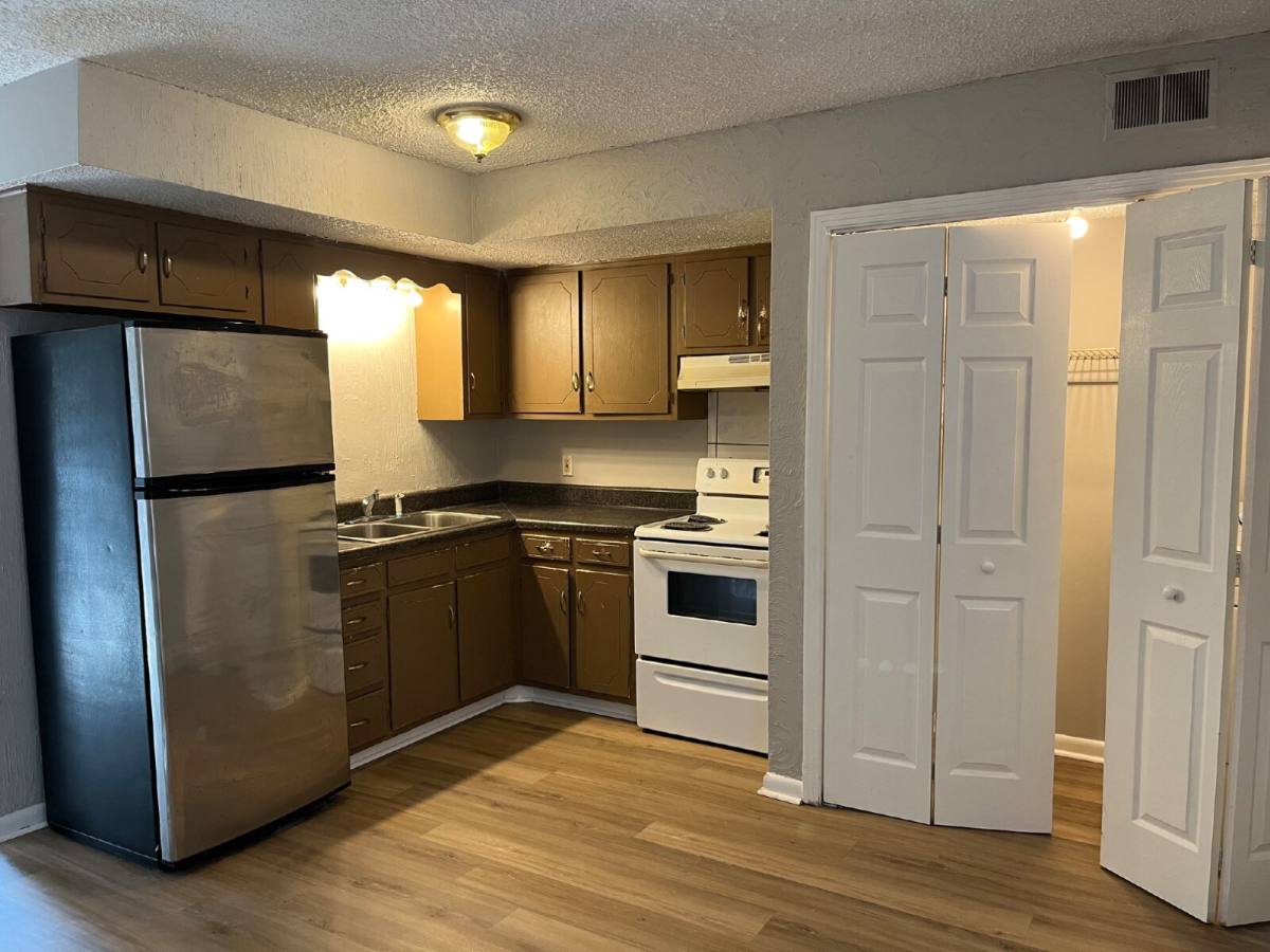 Townhouse for rent at 3010 Delaware St, Nashville, TN 37209