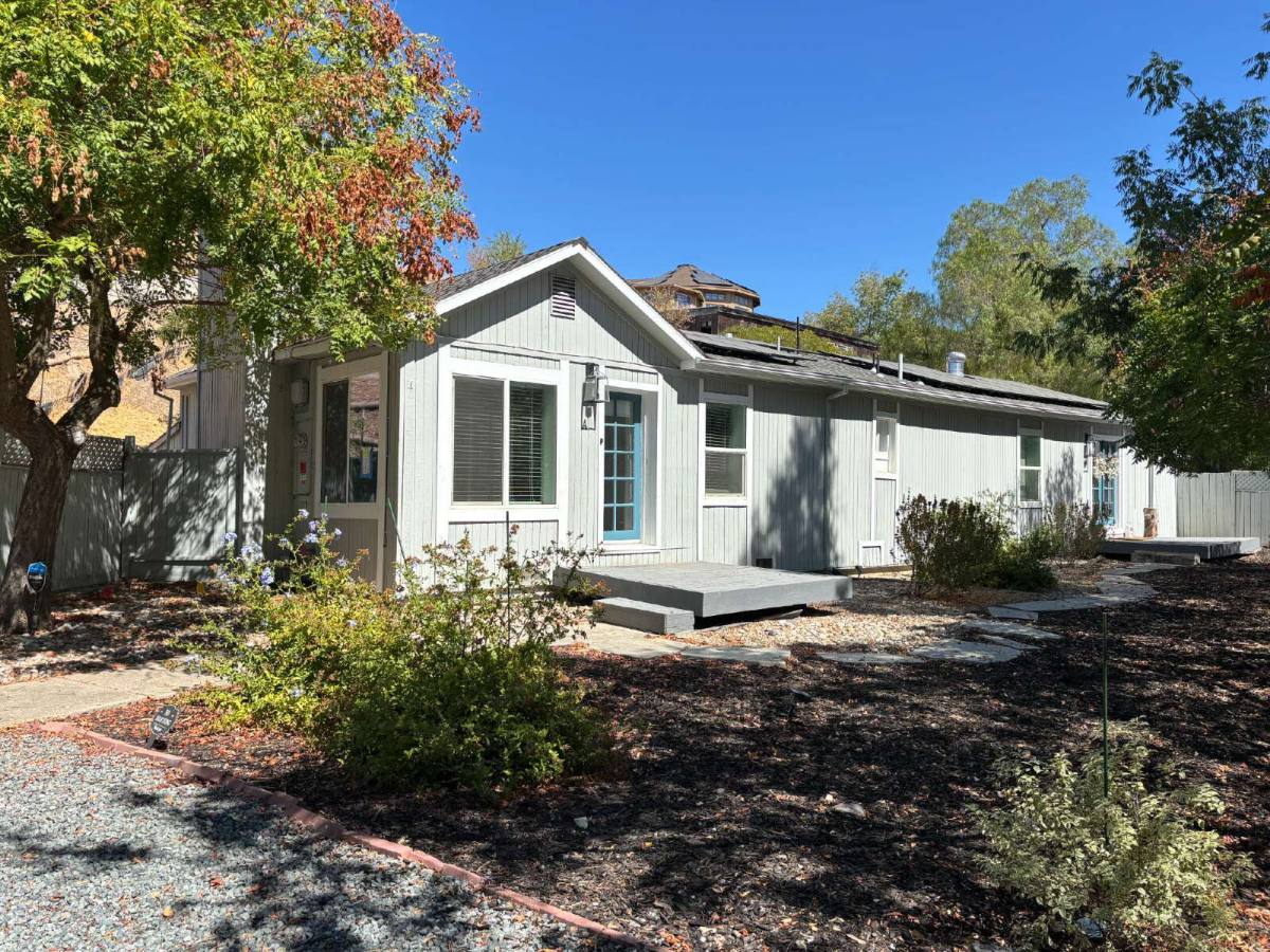 House for rent at 1966 Ayers Rd #A, Concord, CA 94521