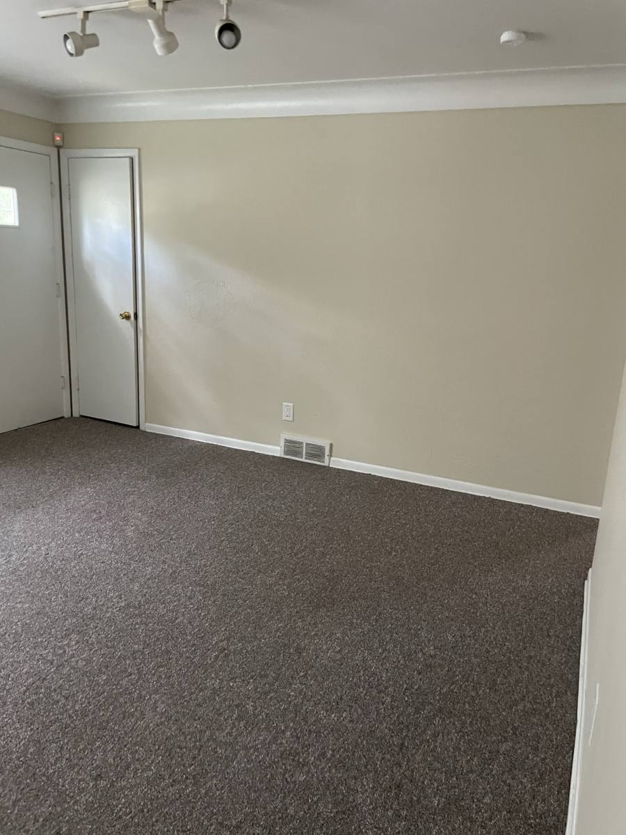 House for rent at 1332 Sutherland Ave, Kalamazoo, MI 49006