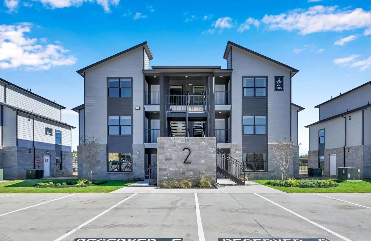 Apartment for rent at Esperanza at Keith Harrow, 20235 Keith Harrow Blvd, Katy, TX 77449