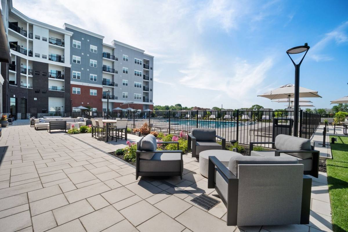 Apartment for rent at 999 Fort Lee Rd, Bogota, NJ 07603