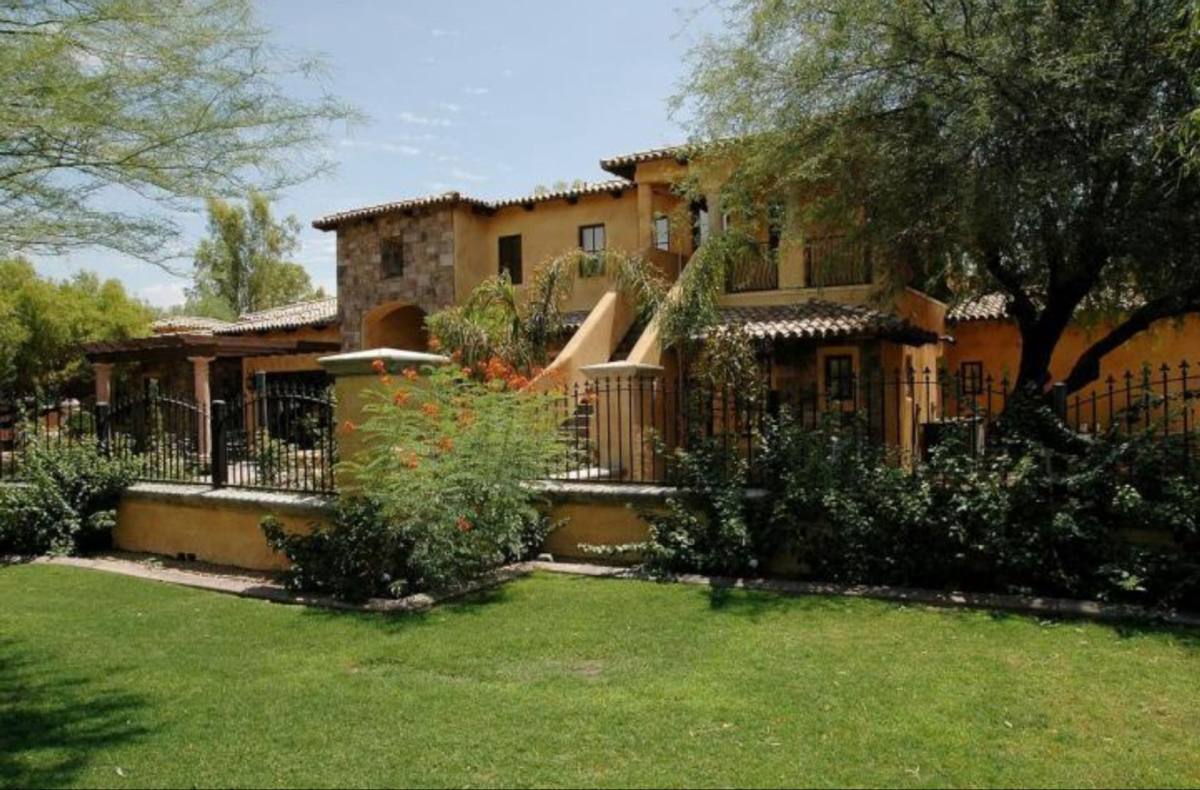 House for rent at 11023 N Saint Andrews Way, Scottsdale, AZ 85254