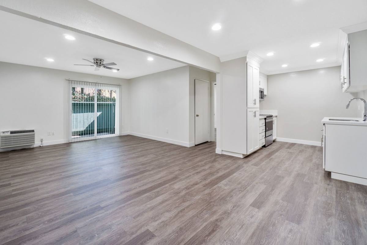 Apartment for rent at 2520 W La Palma Ave, Anaheim, CA 92801