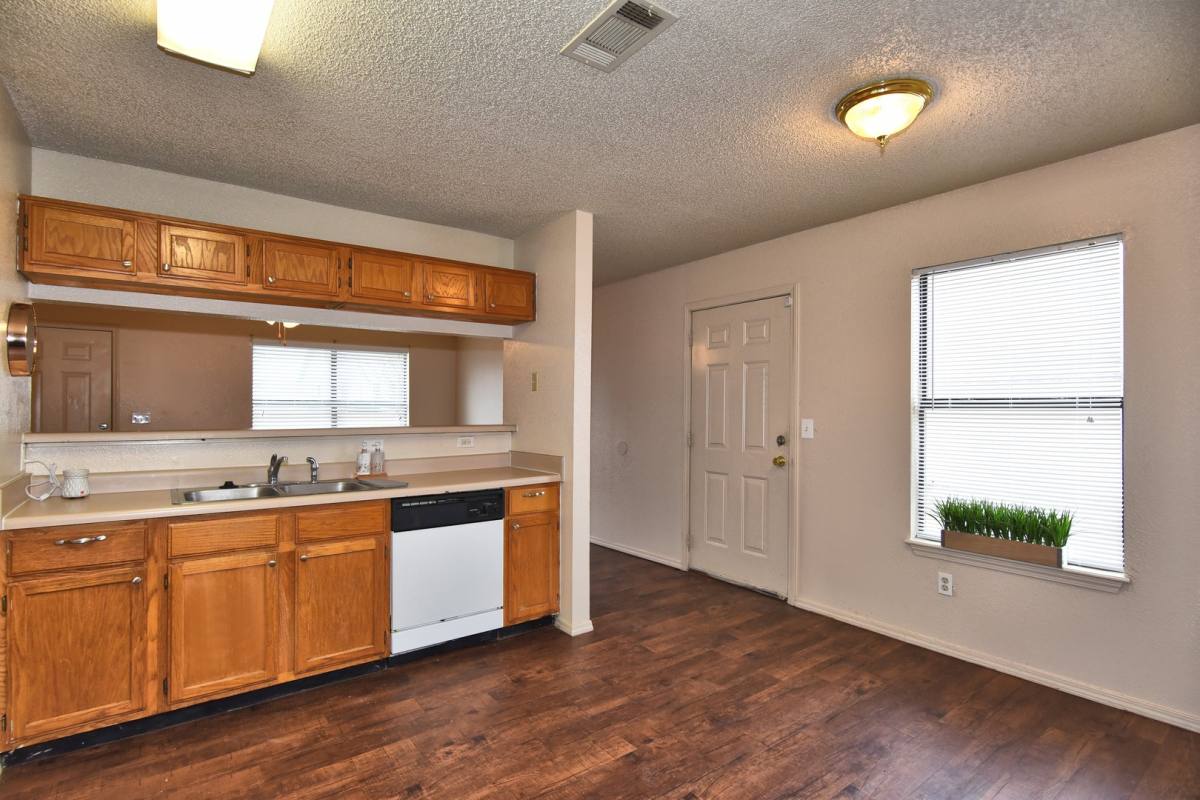 Apartment for rent at 701 S Lynn St, Bristow, OK 74010