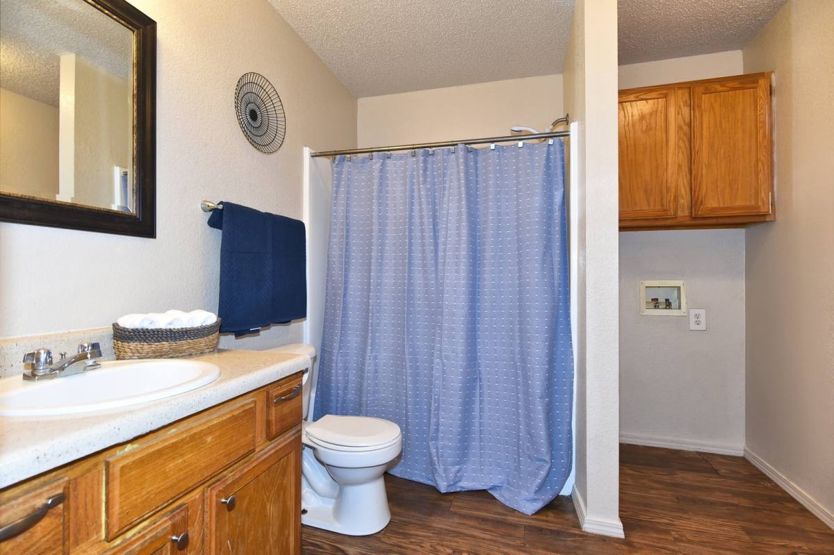 Apartment for rent at 701 S Lynn St, Bristow, OK 74010