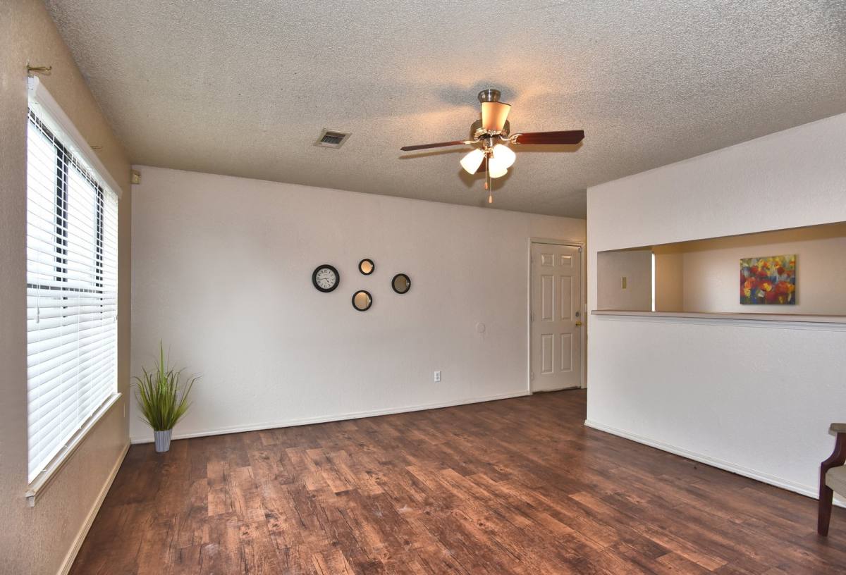 Apartment for rent at 701 S Lynn St, Bristow, OK 74010