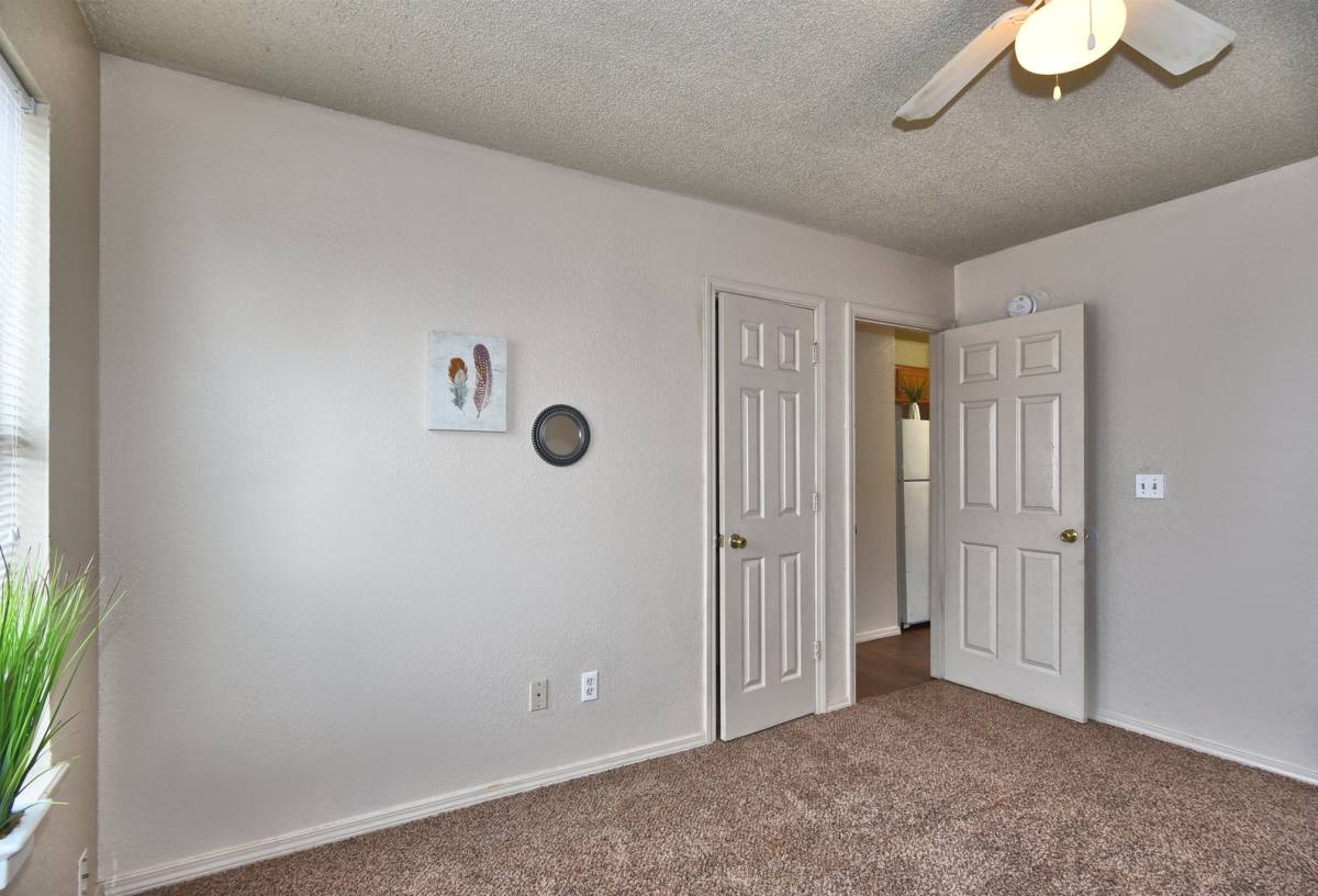 Apartment for rent at 701 S Lynn St, Bristow, OK 74010