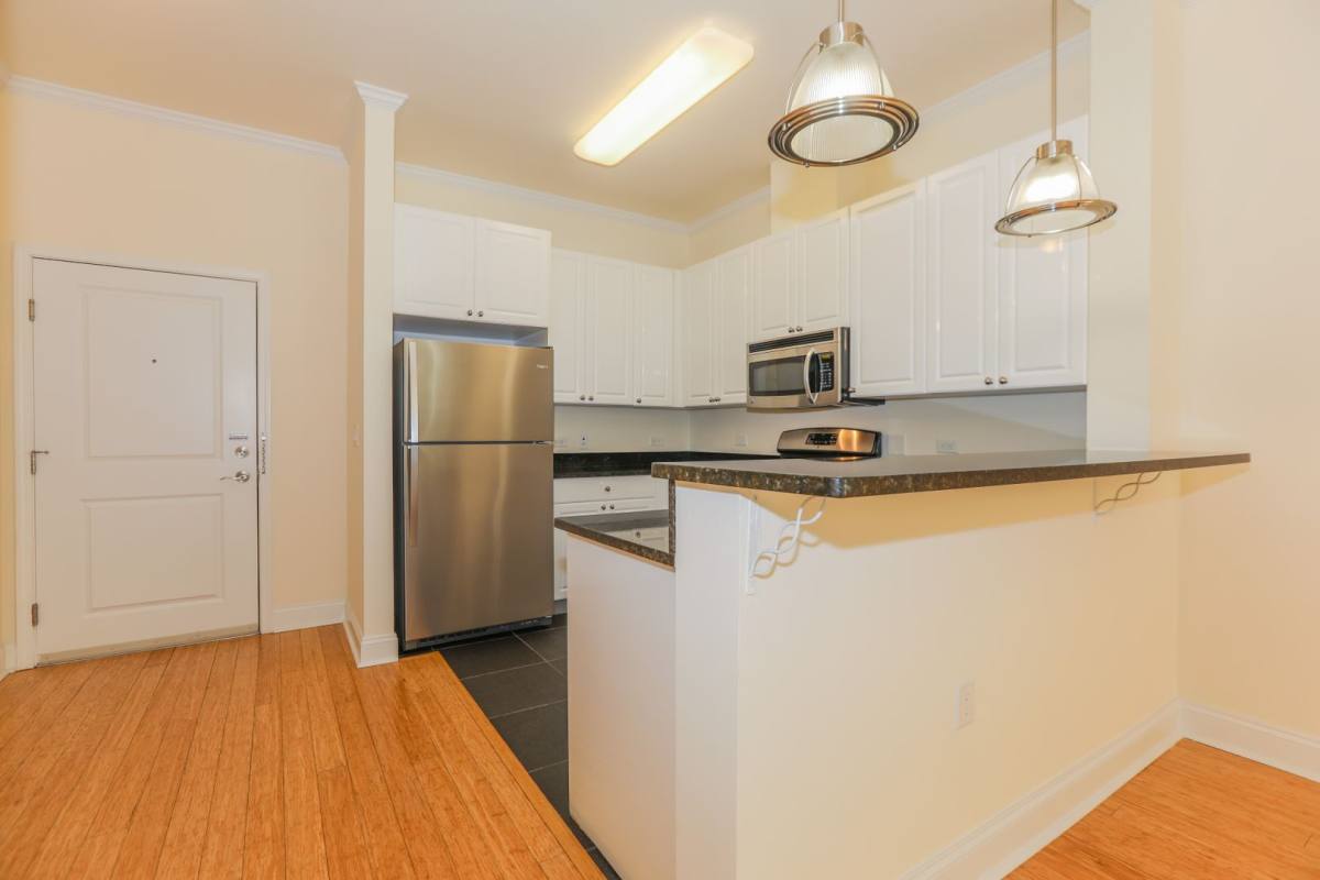 Apartment for rent at 12 Main St, Edgewater, NJ 07020