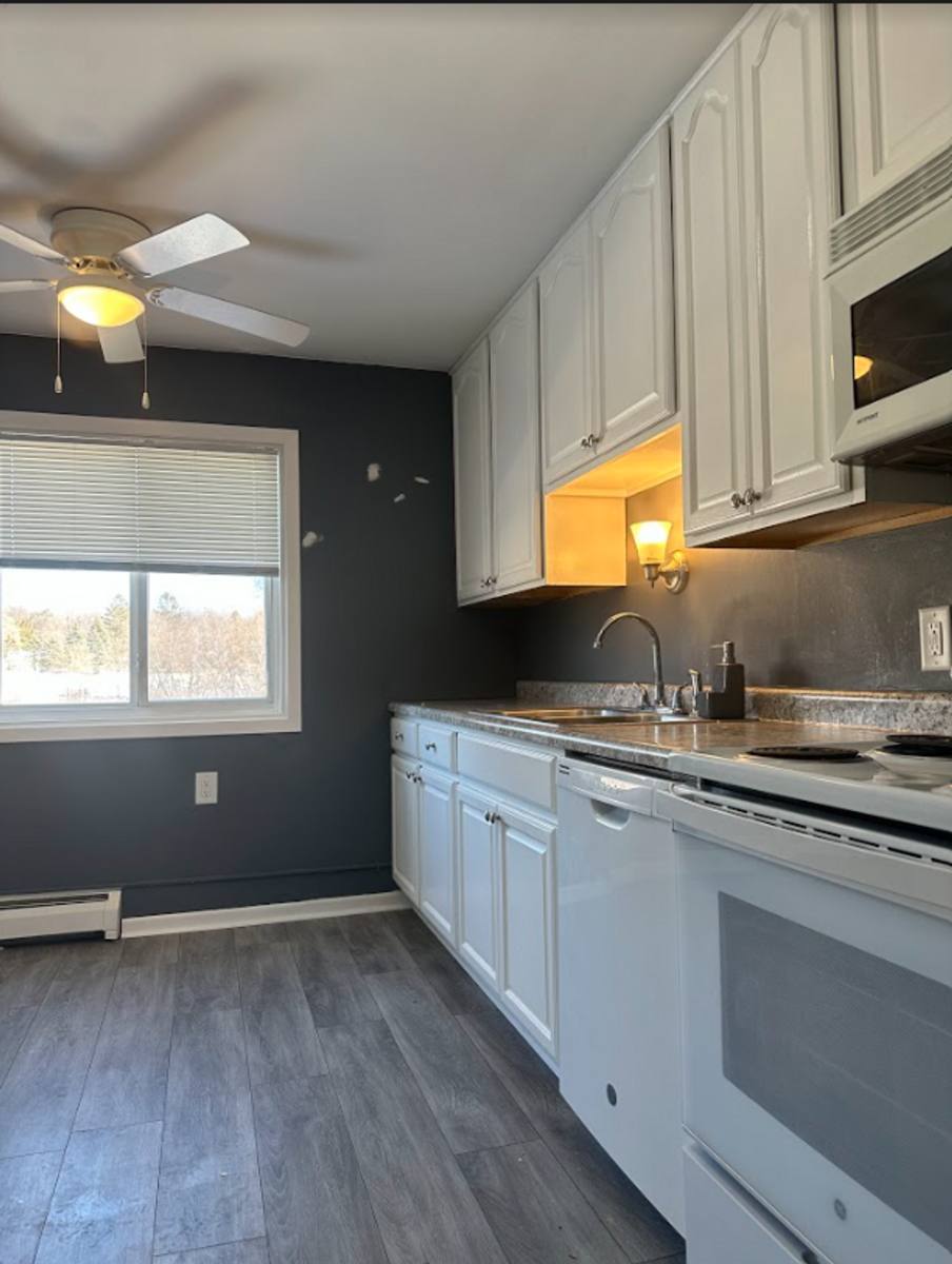 Apartment for rent at 1650 10th Ave, Newport, MN 55055