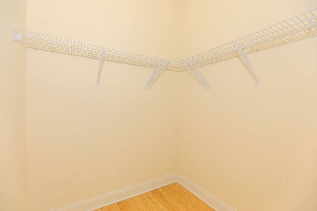 Apartment for rent at 5 Main St, Edgewater, NJ 07020