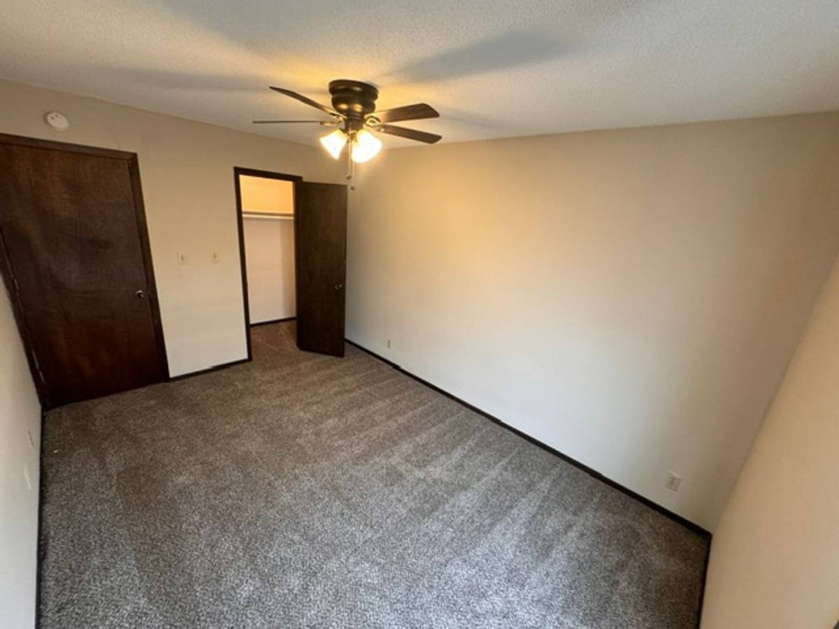 Apartment for rent at 2111 Kasold Dr, Lawrence, KS 66047