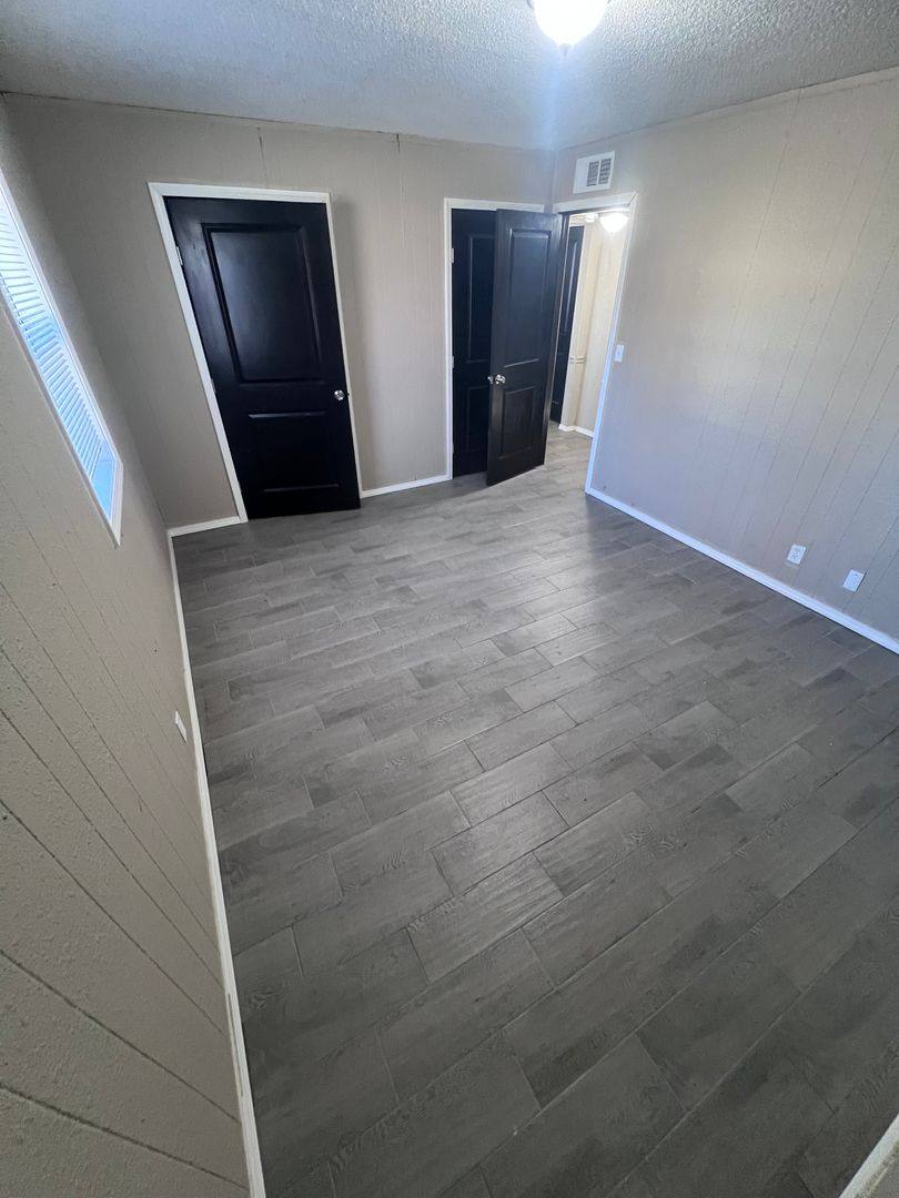 Apartment for rent at 528 E Washignton, Pittsburg, KS 66762