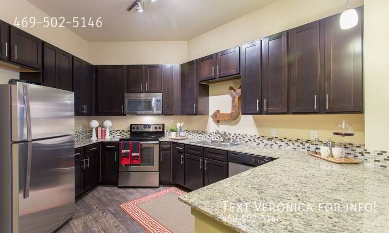 Apartment for rent at 900 Matisse Dr, Fort Worth, TX 76107