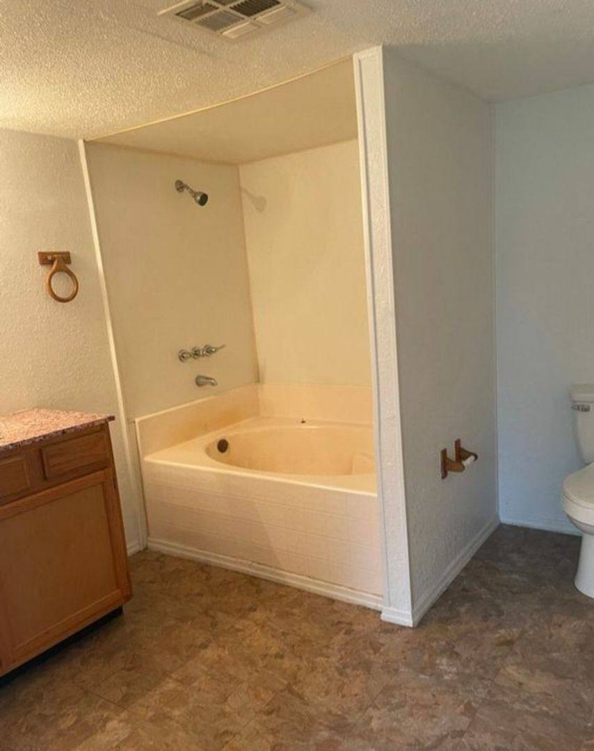 House for rent at 35229 Orange Grove Lane, Leesburg, FL 34788