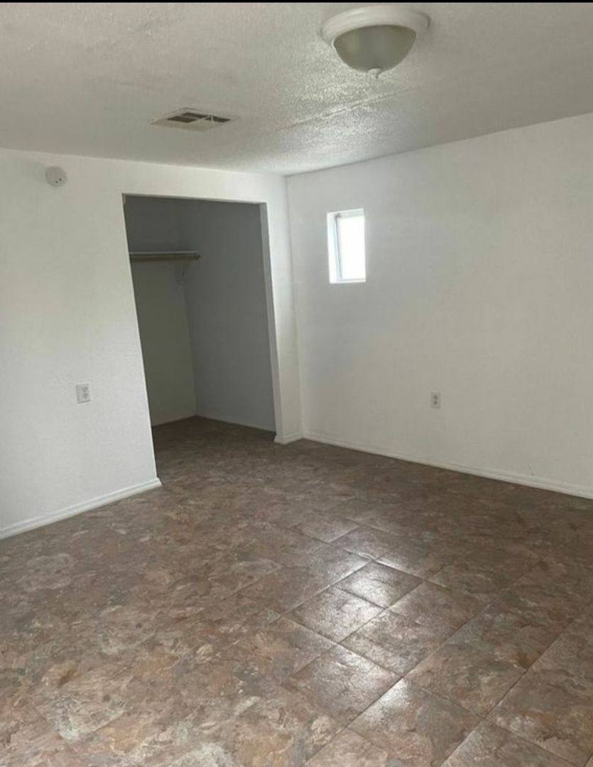 House for rent at 35229 Orange Grove Lane, Leesburg, FL 34788