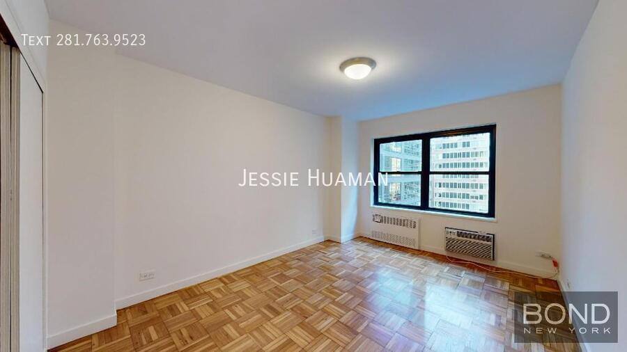Apartment for rent at 412 E 55th St #7, New York, NY 10022