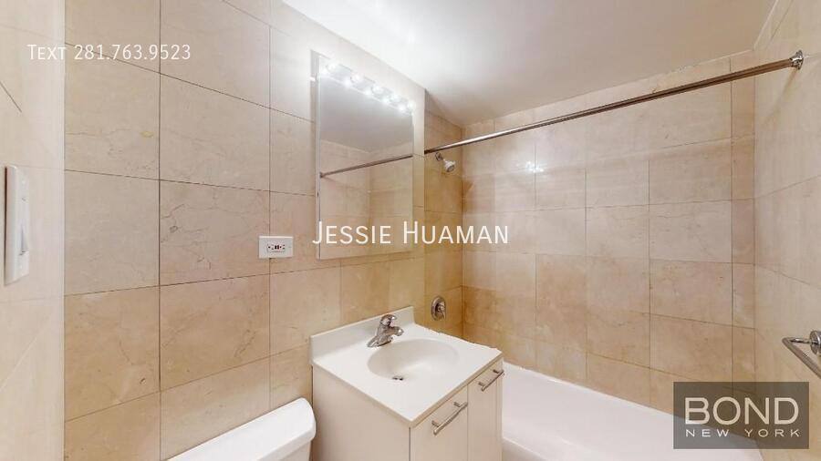 Apartment for rent at 412 E 55th St #7, New York, NY 10022