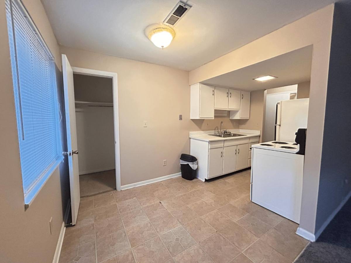 Apartment for rent at 1124 Case Court #1126, Miamisburg, OH 45342