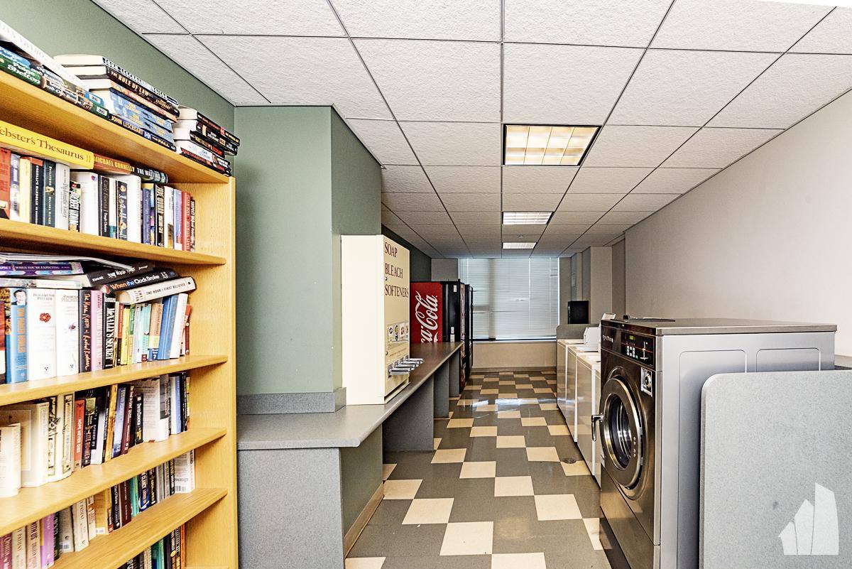 Condo for rent at 501 N Clinton St #2502, Chicago, IL 60647