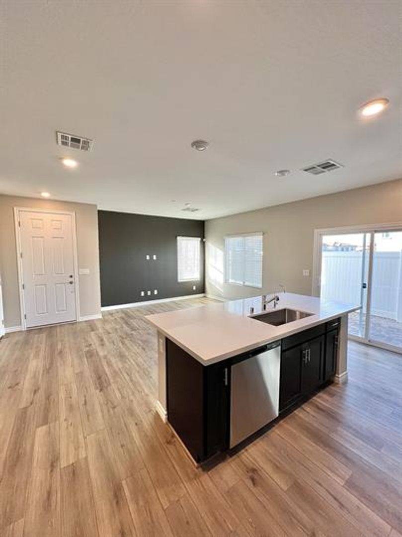 Townhouse for rent at 206 Callen Falls Ave, Henderson, NV 89011