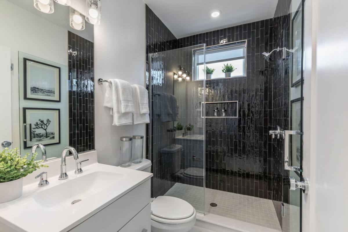 Apartment for rent at 710 N 16th St, Philadelphia, PA 19130