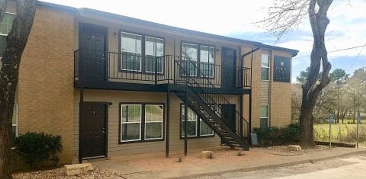 Apartment for rent at 149 Michael Ave, Buffalo, TX 75831