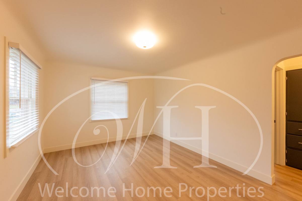 Apartment for rent at 427 E Pine St, Walla Walla, WA 99362