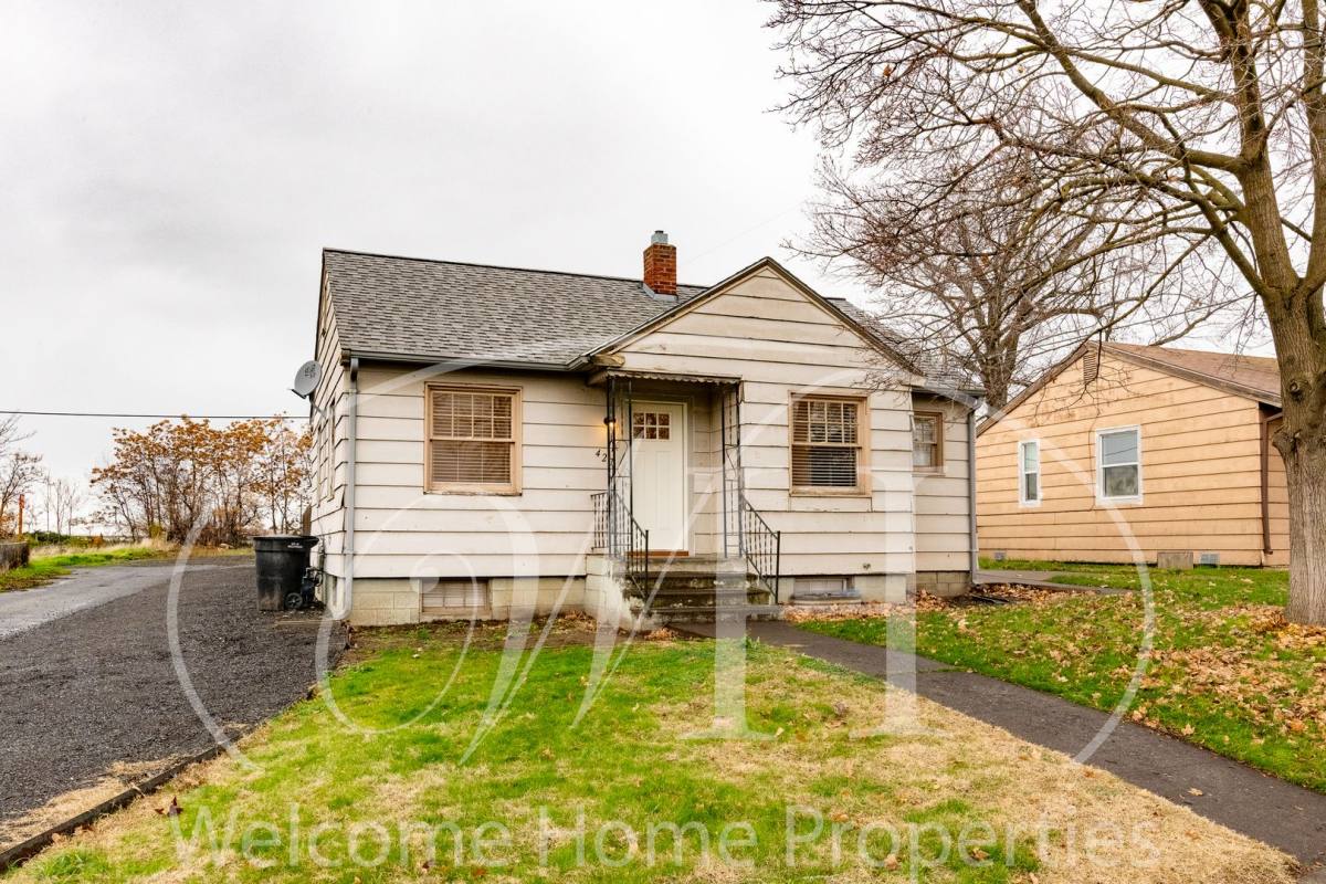 Apartment for rent at 427 E Pine St, Walla Walla, WA 99362
