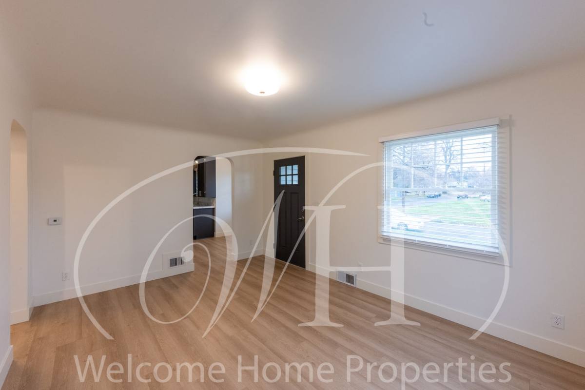 Apartment for rent at 427 E Pine St, Walla Walla, WA 99362