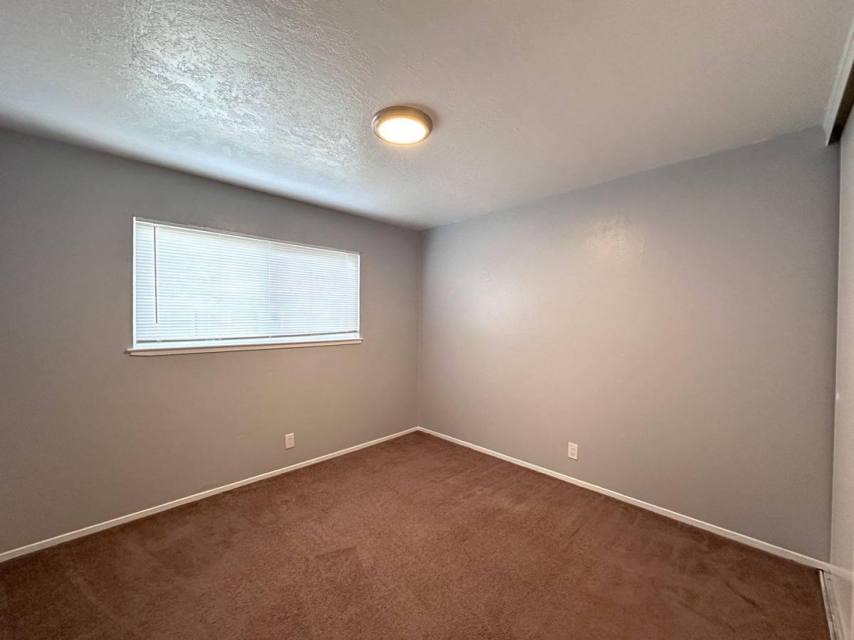 Apartment for rent at 3806 39th Ave, Oakland, CA 94619