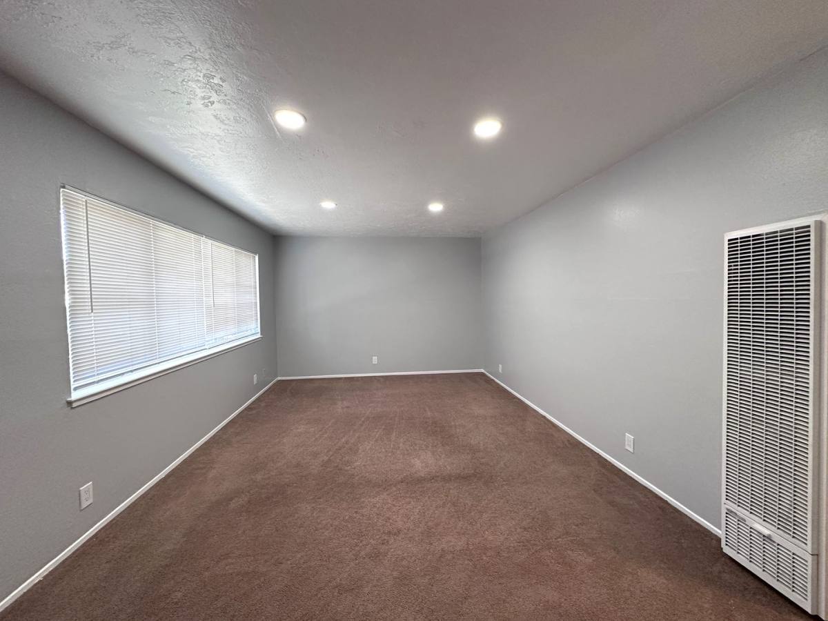 Apartment for rent at 3806 39th Ave, Oakland, CA 94619