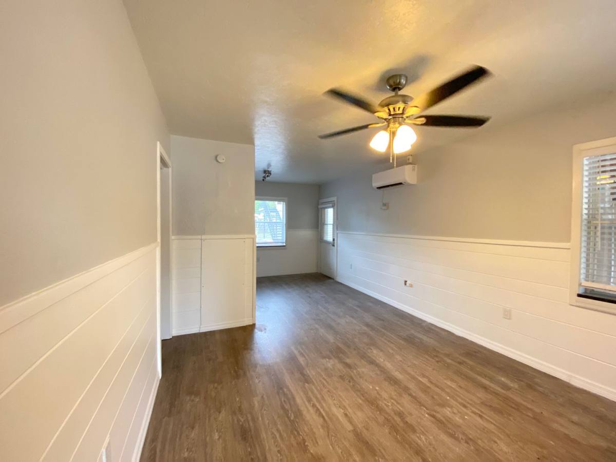 Apartment for rent at 1060 Indian Beach, Sarasota, FL 34234