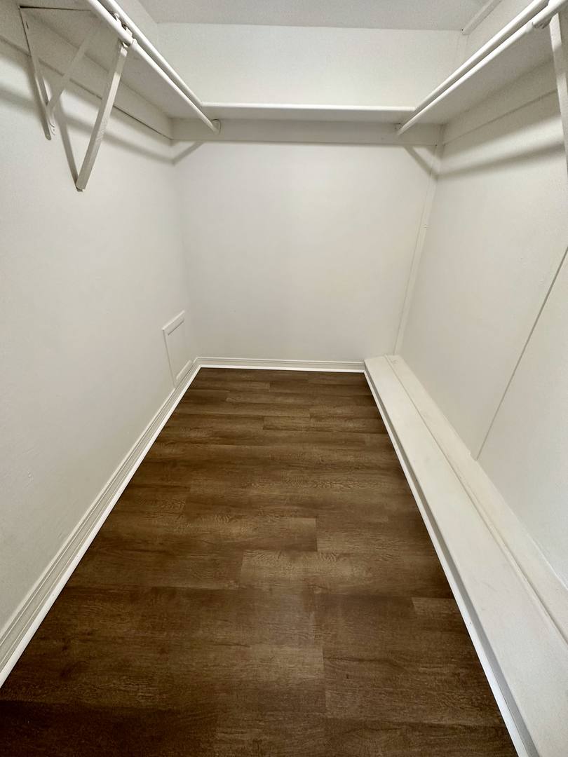 Apartment for rent at 1500 W Bay Dr, Largo, FL 33770
