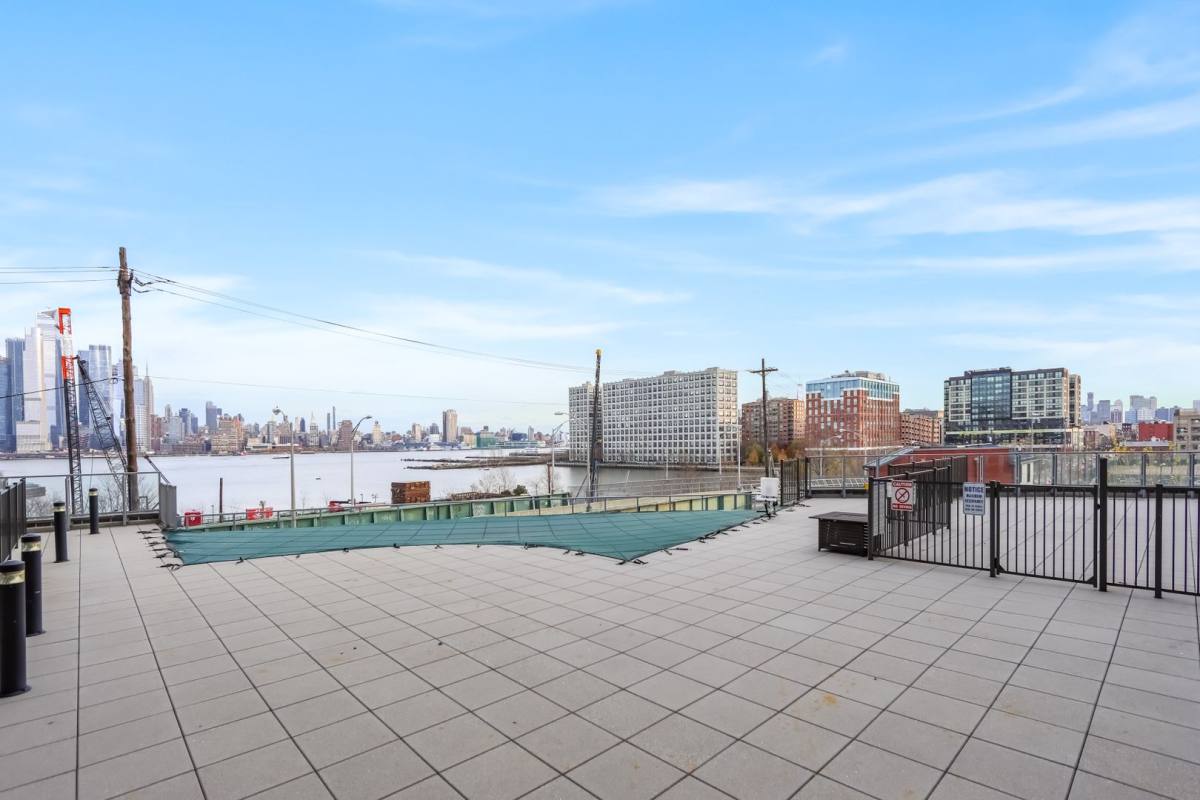 Apartment for rent at 1701 Park Ave, Weehawken, NJ 07086