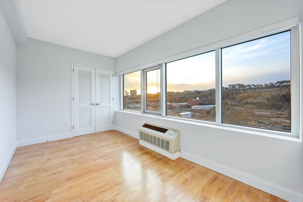 Apartment for rent at 1701 Park Ave, Weehawken, NJ 07086