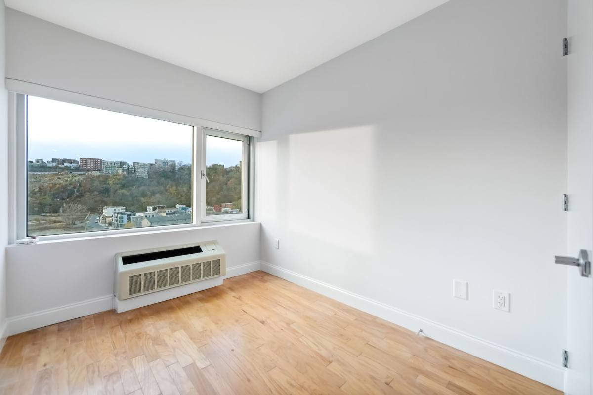 Apartment for rent at 1701 Park Ave, Weehawken, NJ 07086