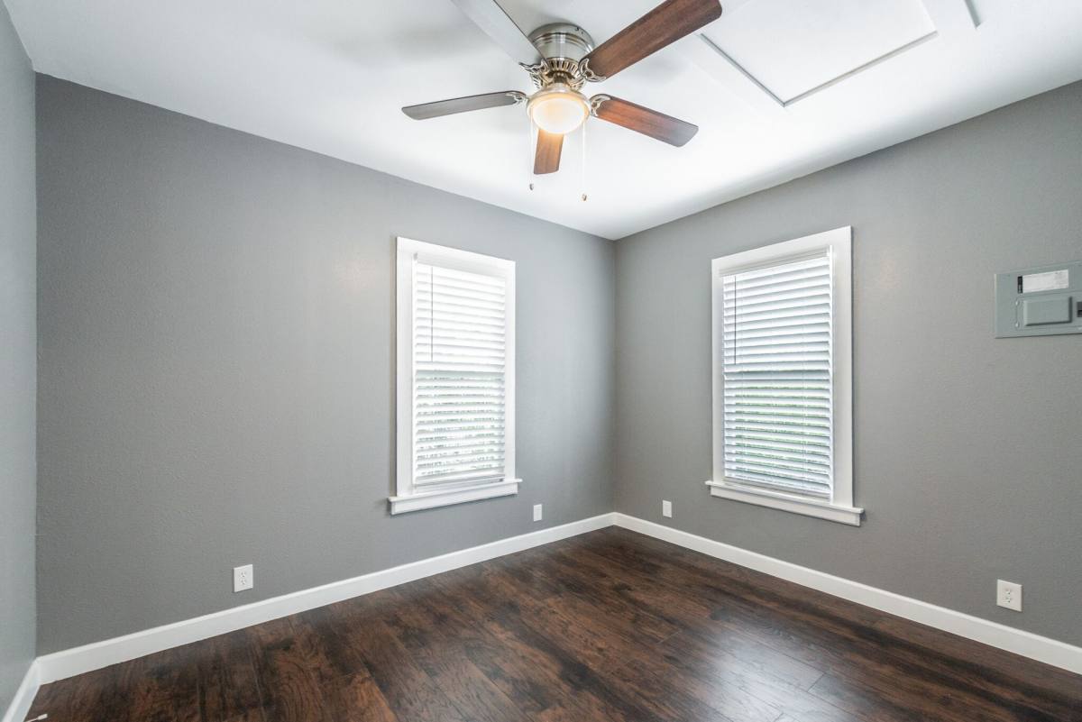Apartment for rent at 930 E Grayson St, San Antonio, TX 78208