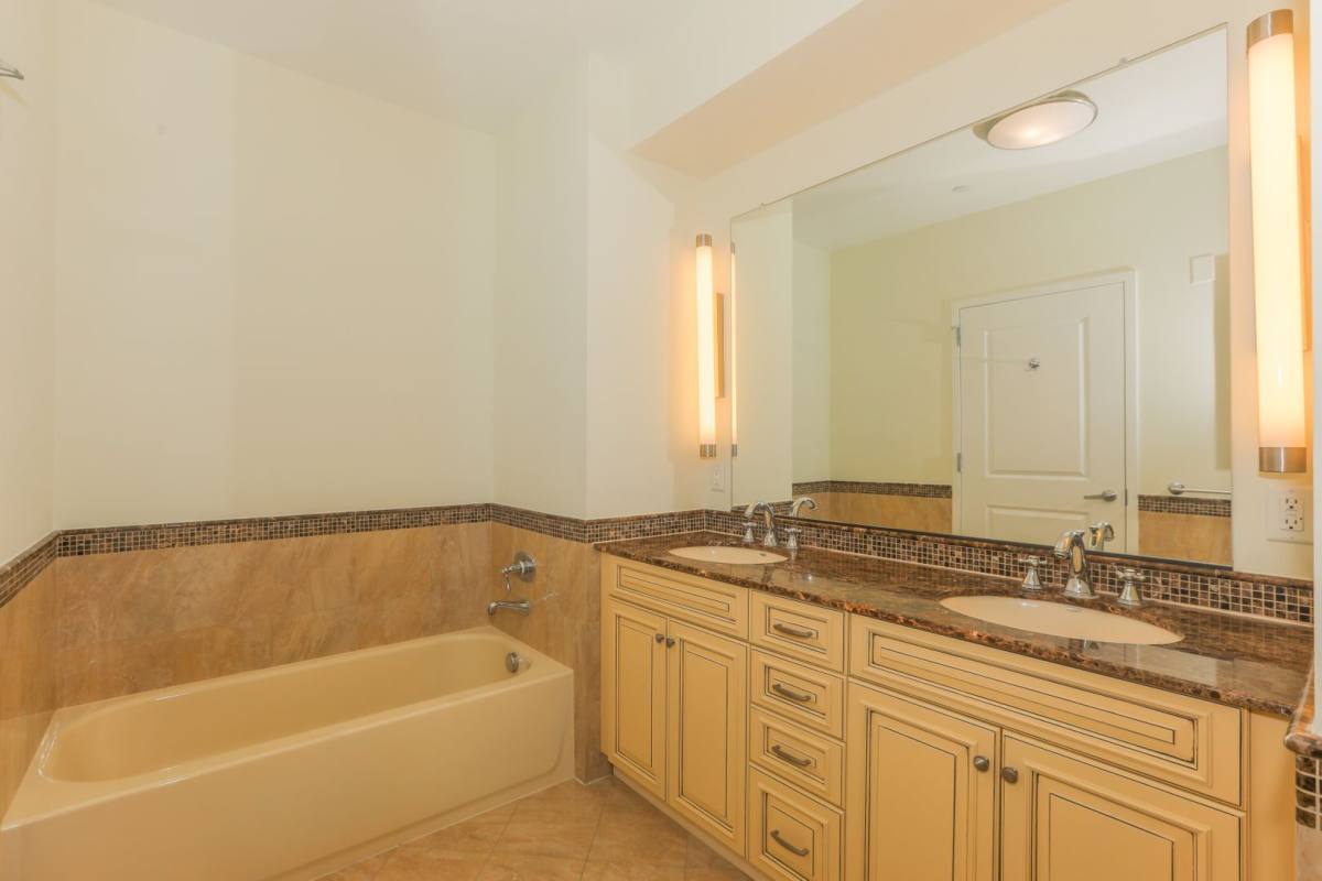 Apartment for rent at 360 Old River Rd, Edgewater, NJ 07020