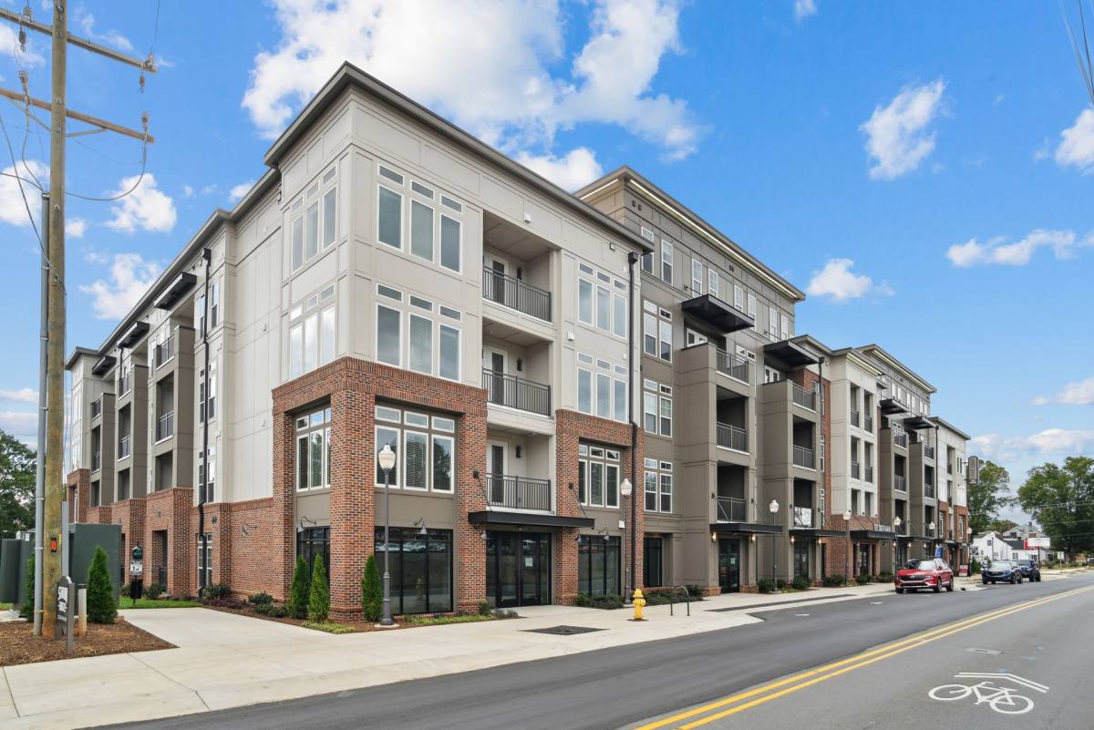 Apartment for rent at 222 S Main St, Mooresville, NC 28115
