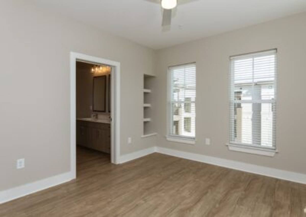 Apartment for rent at 222 S Main St, Mooresville, NC 28115