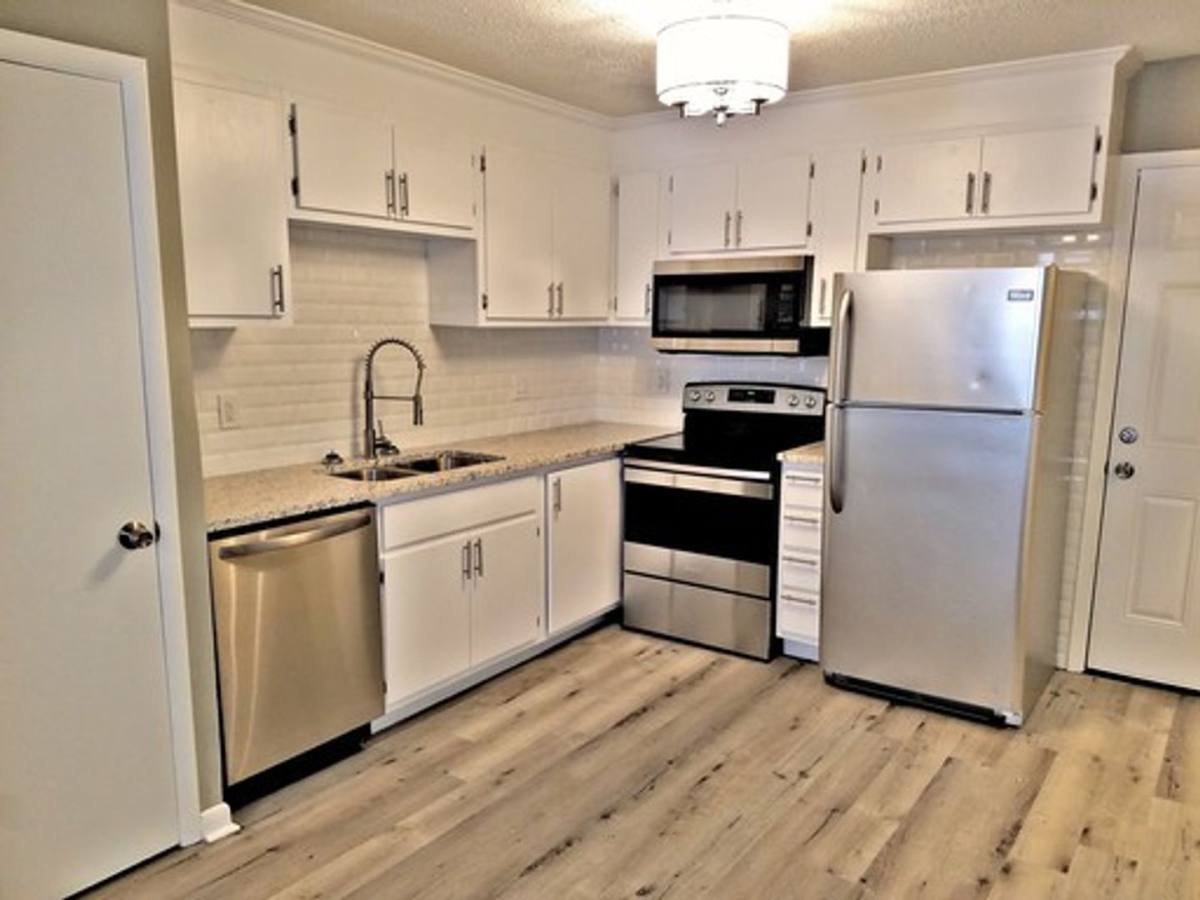 Apartment for rent at 2234 Harrison St SE, Decatur, AL 35601