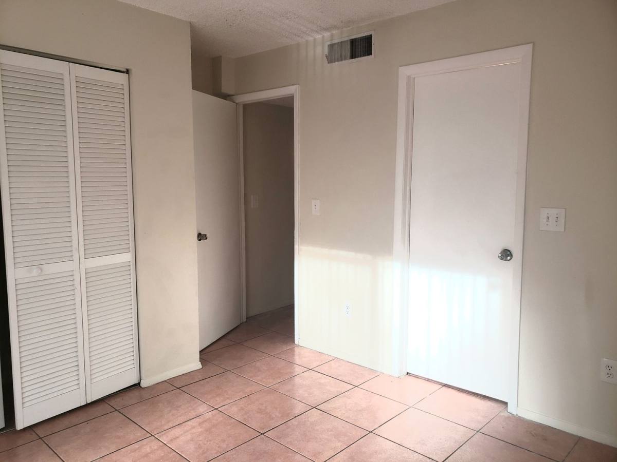 Condo for rent at 7100 Waterside Dr, Tampa, FL 33617