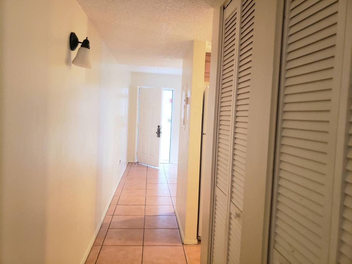 Condo for rent at 7100 Waterside Dr, Tampa, FL 33617
