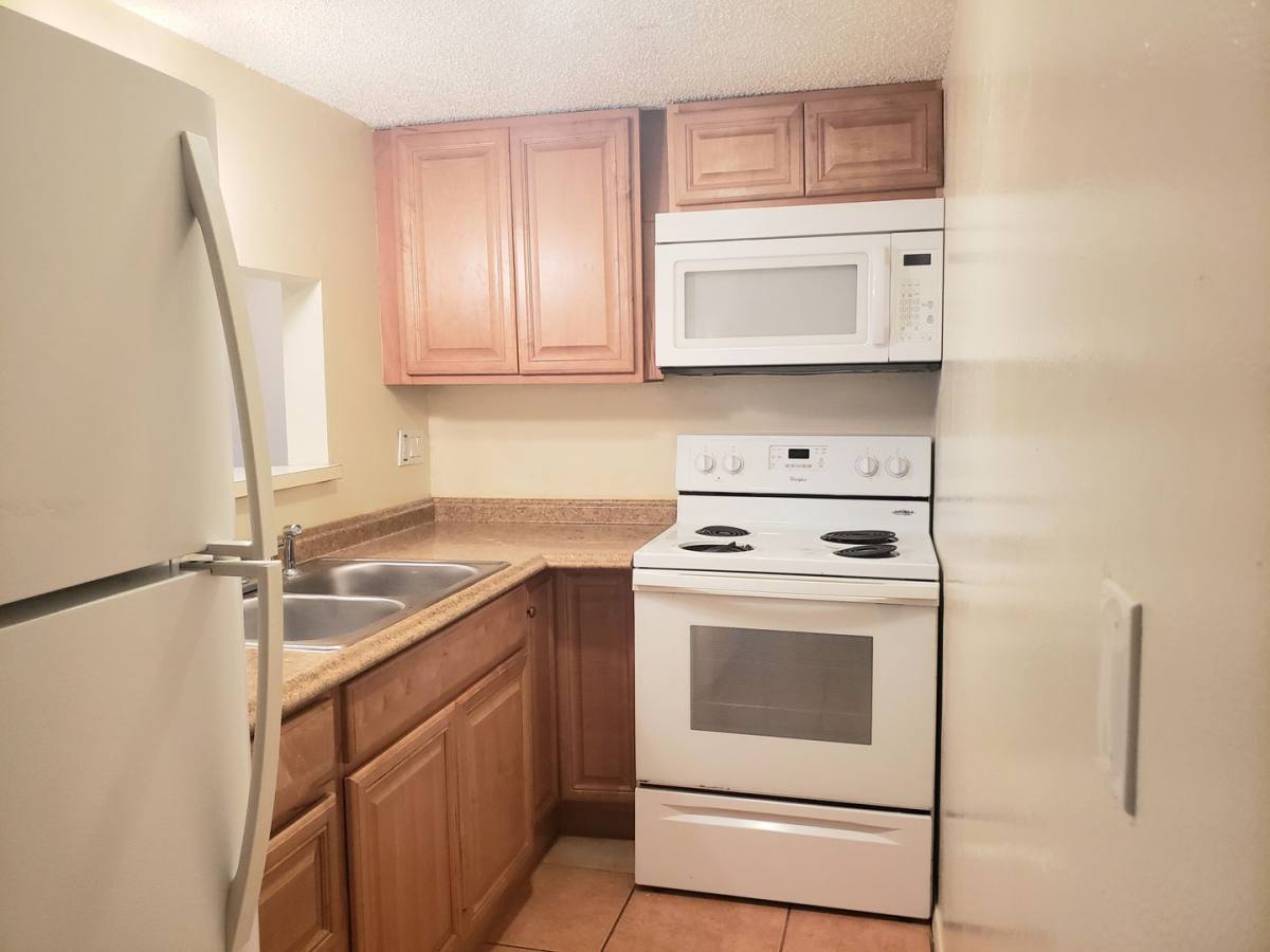 Condo for rent at 7100 Waterside Dr, Tampa, FL 33617
