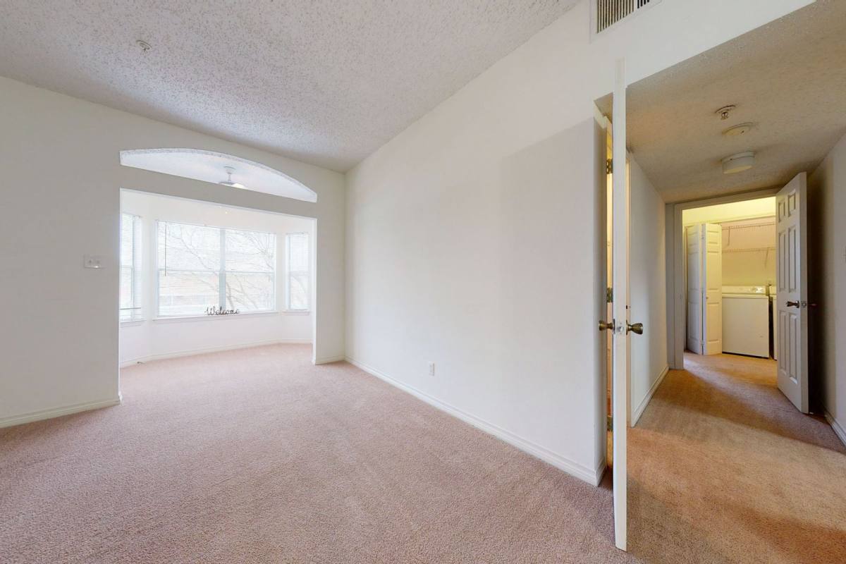 Apartment for rent at 1309 Lake Ave, Metairie, LA 70005