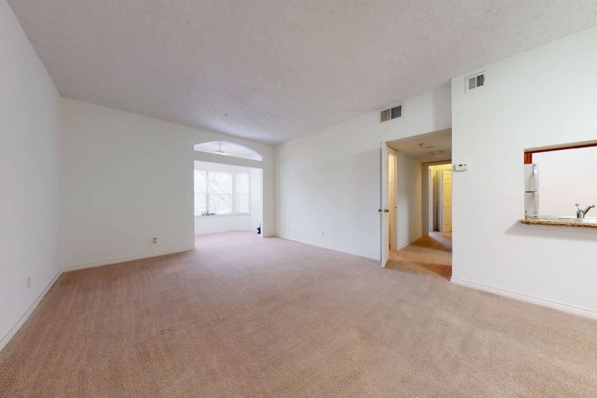 Apartment for rent at 1309 Lake Ave, Metairie, LA 70005
