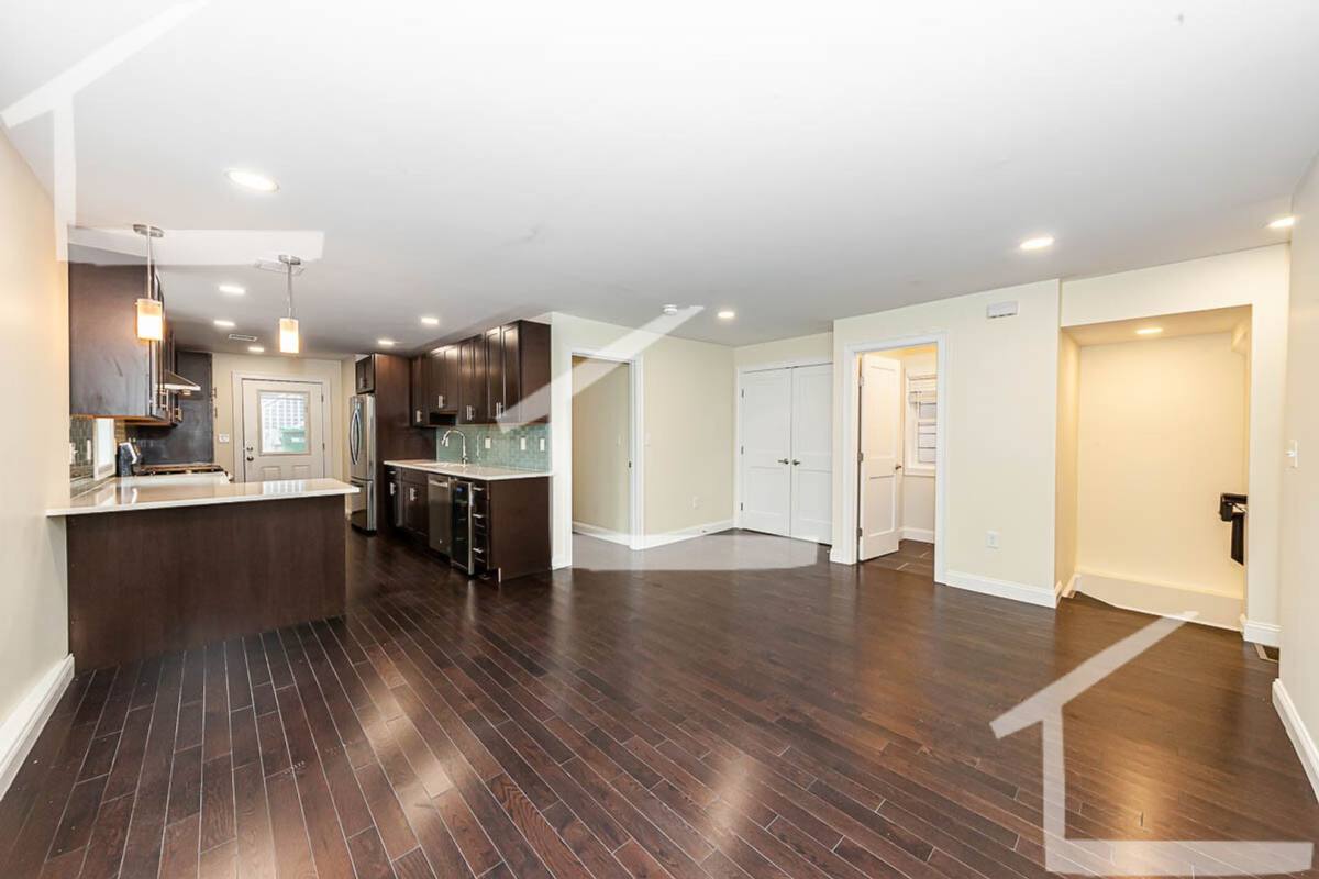 Apartment for rent at 20 Albion St #1A, Medford, MA 02155