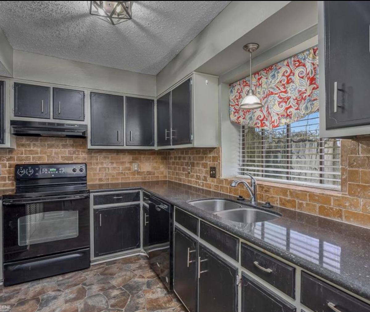 Condo for rent at 775 Highland Square Dr, Shreveport, LA 71107