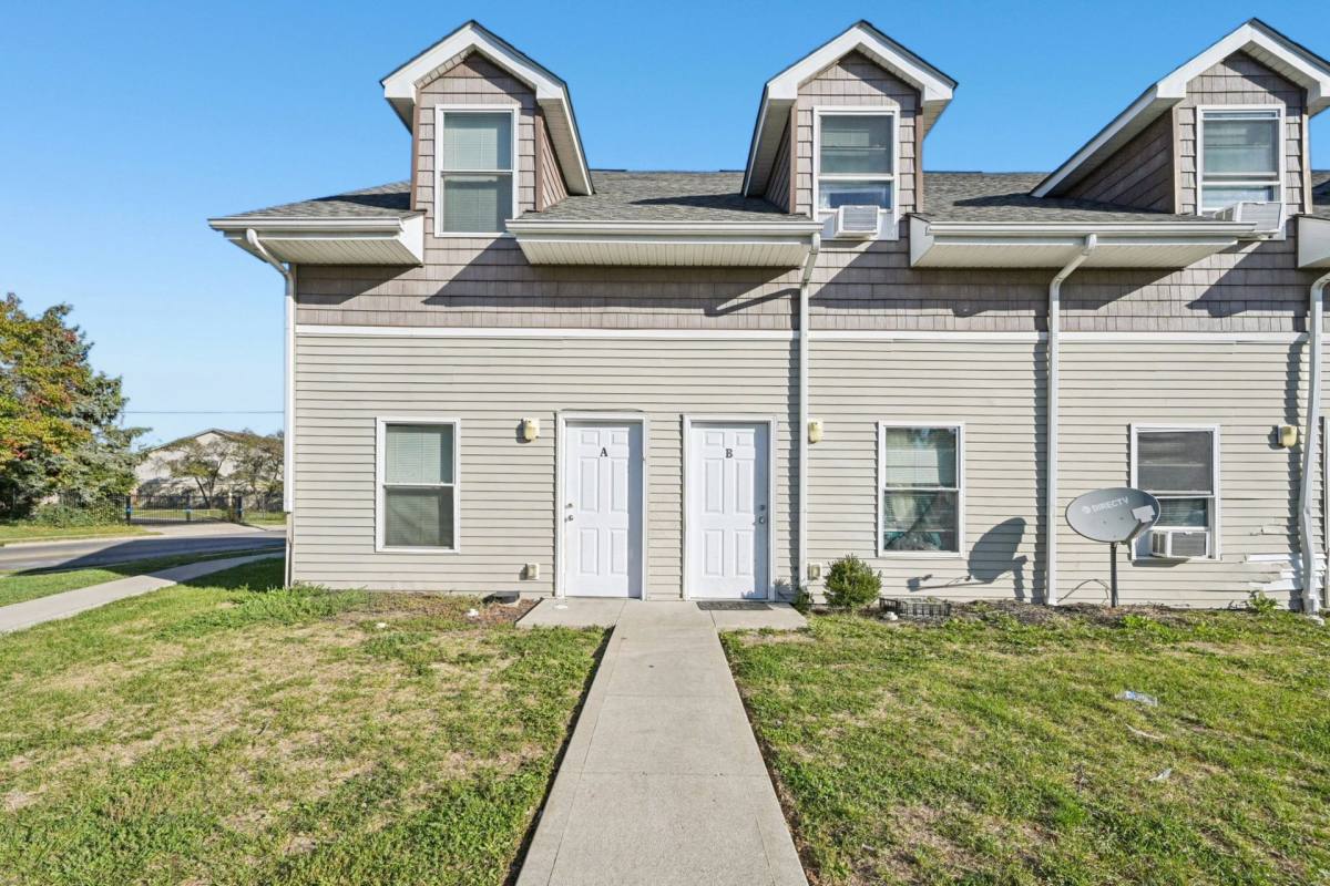 Townhouse for rent at 4646 Tamarack Blvd, Columbus, OH 43229