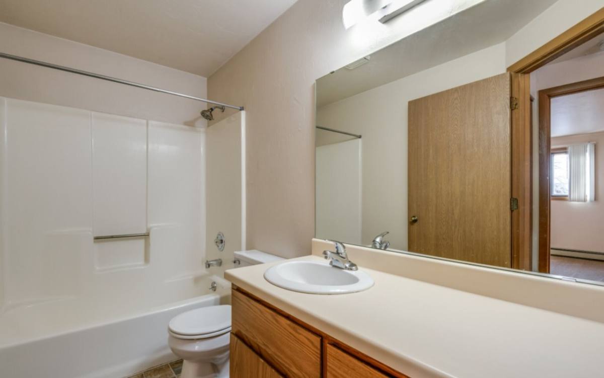 Apartment for rent at 495 Glenbrook Dr, Pulaski, WI 54162
